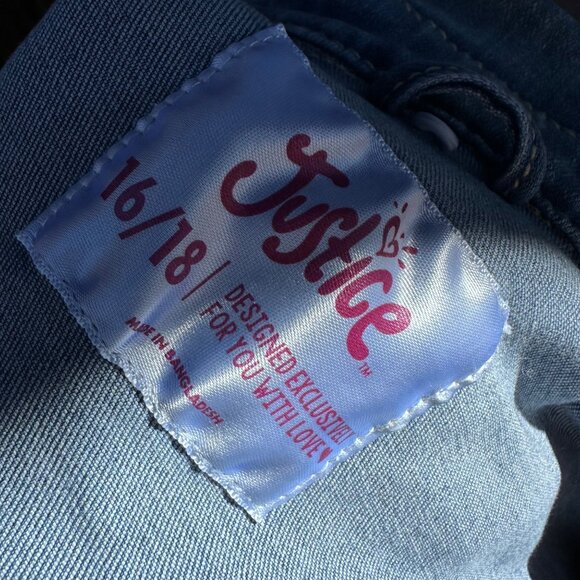 Justice Girls Denim Jacket Size 16/18 Light Blue Stretchy Frayed Hem Button Fron - Picture 2 of 10